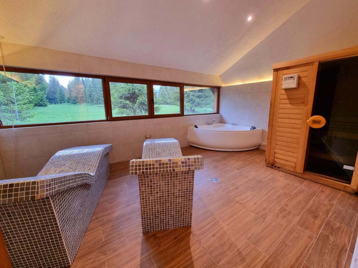 Hedonist Village Tatil Evi