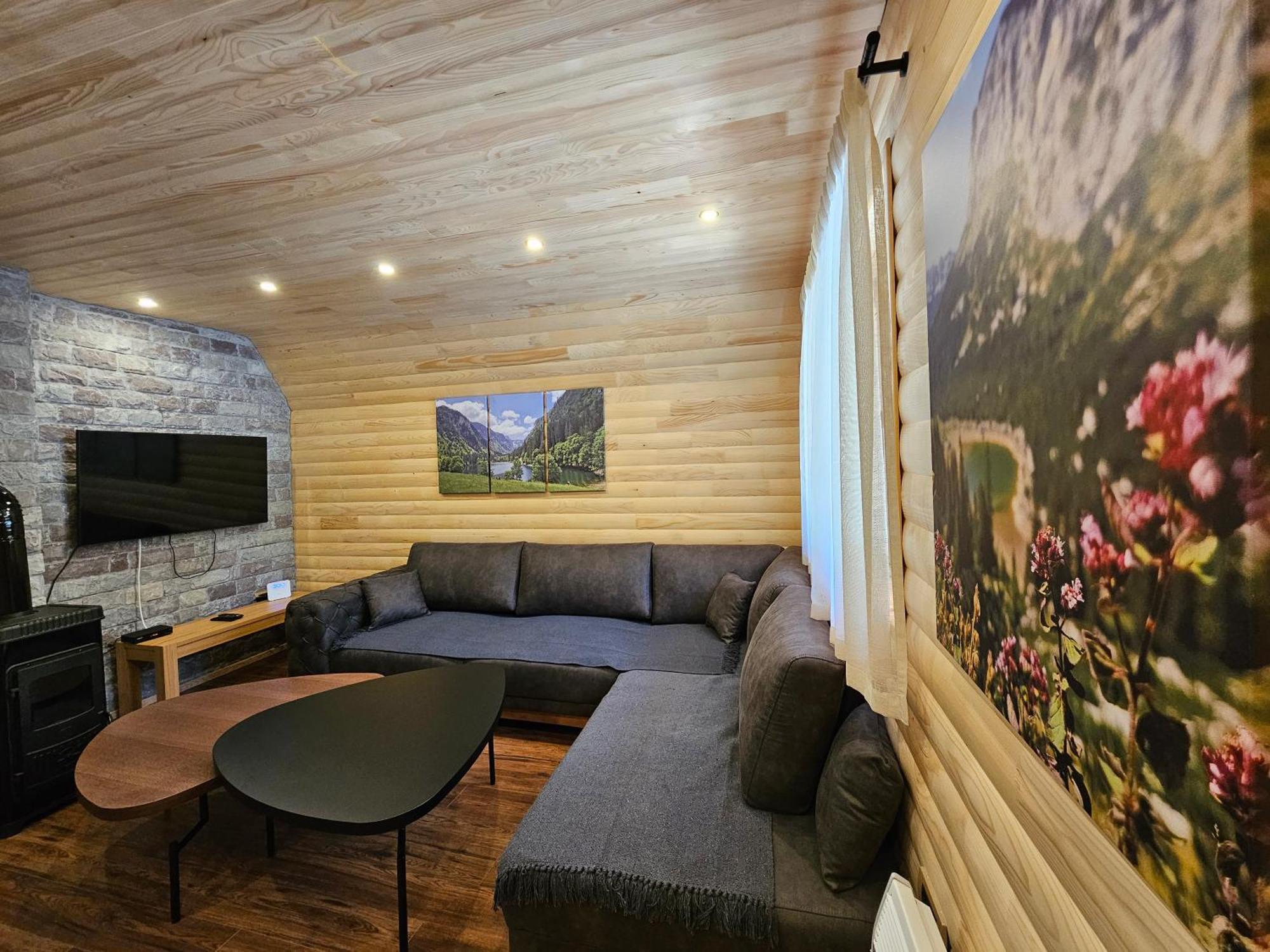 Hedonist Village * Žabljak