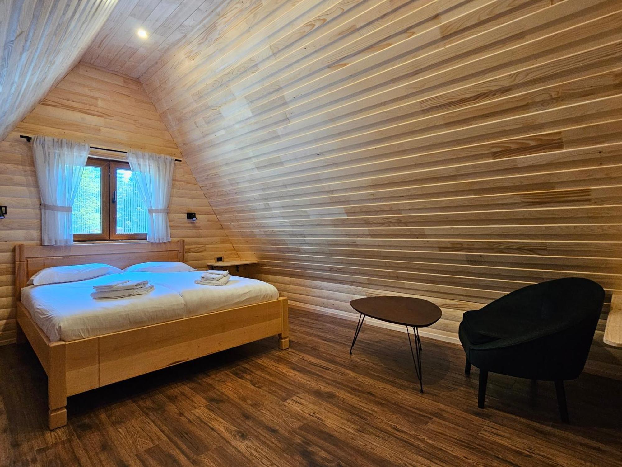Hedonist Village Tatil Evi